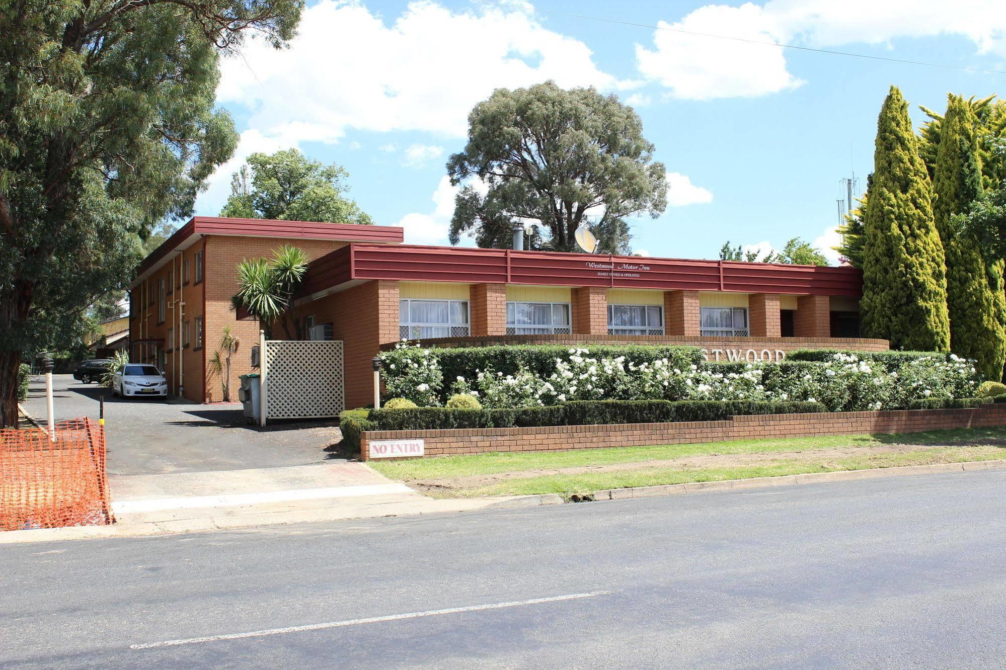 Westwood Motor Inn Armidale Ngoại thất bức ảnh